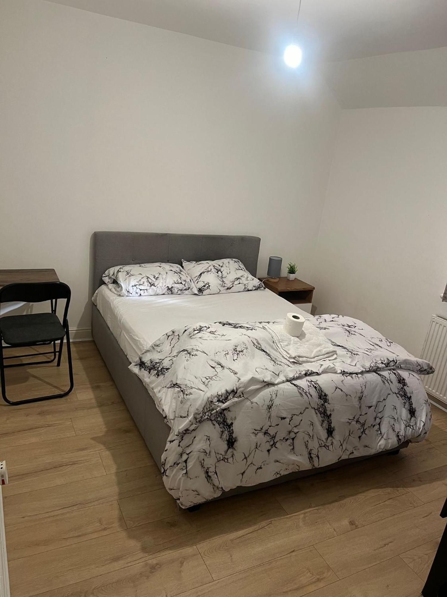 Deluxe Double Bedroom Manchester Eksteriør bilde